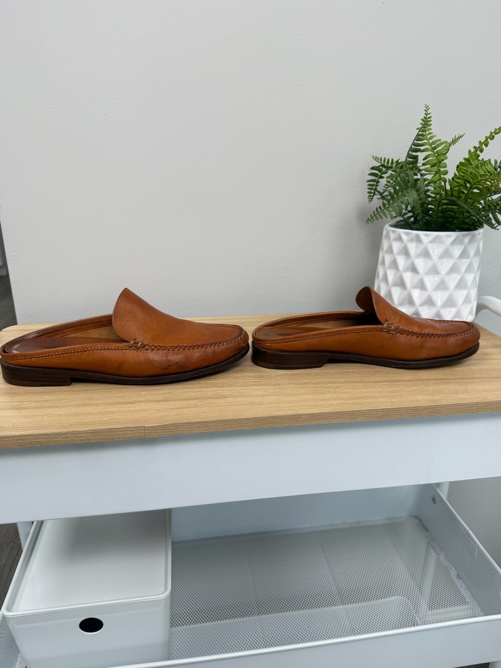 Cole Haan Women's Leather Slip-On Loafers - Cognac Tan Sz 8B - Picture 4 of 9